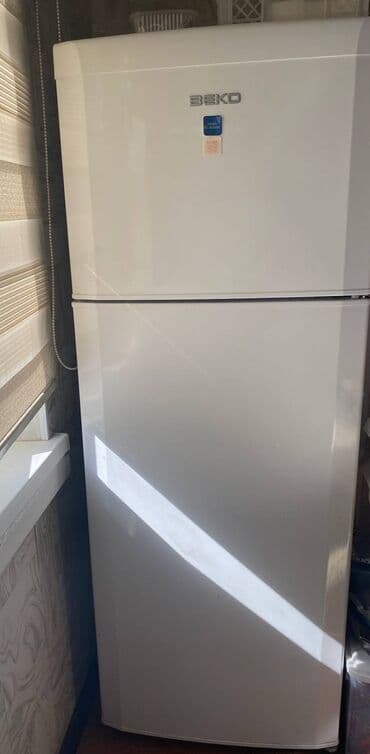 купить холодильник недорого бу: Холодильник Beko, Двухкамерный — 1