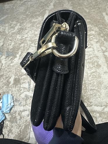 35 mm: Кожаная сумка комбинация с замшой Внутри много отпеков, карманов — 7