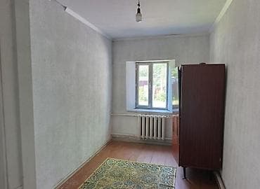 70 сом: 70 м², 3 бөлмө — 3