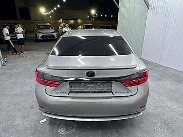 лексус 300 сидан: Lexus ES: 2017 г., 2.5 л, Гибрид — 5