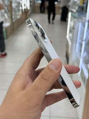 imac mini: IPhone 13 Pro, Б/у, 256 ГБ, Белый, Защитное стекло, Чехол, 77 % — 6