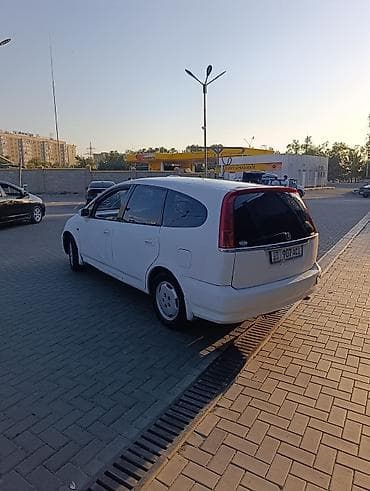 1: Honda Stream: 2001 г., 1.7 л, Автомат, Бензин, Минивэн — 4