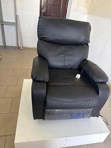 компьютерные столы ош: Кресло-реклайнер с массажем и электроприводом в светло-коричневом — 1