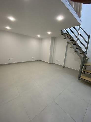 офисы в аренду: Аренда офисов, 30 м², В жилом комплексе, С отдельным сан узлом — 1
