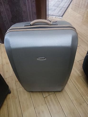 чемоданы по низким ценам: Чемодан, Материал: Пластик, Большой (более 70 л), На колесах — 8