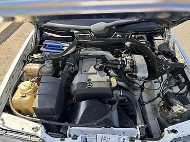мерис 124: Mercedes-Benz W124: 1992 г., Седан — 9