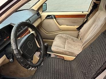 210 mers: Mercedes-Benz E-Class: 1993 г., 2.2 л, Механика, Бензин, Универсал — 10