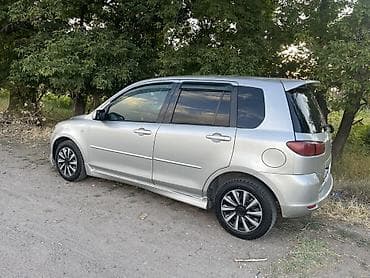 subaru outback авто: Mazda Verisa: 2003 г., 1.3 л, Вариатор, Бензин, Хэтчбэк — 4
