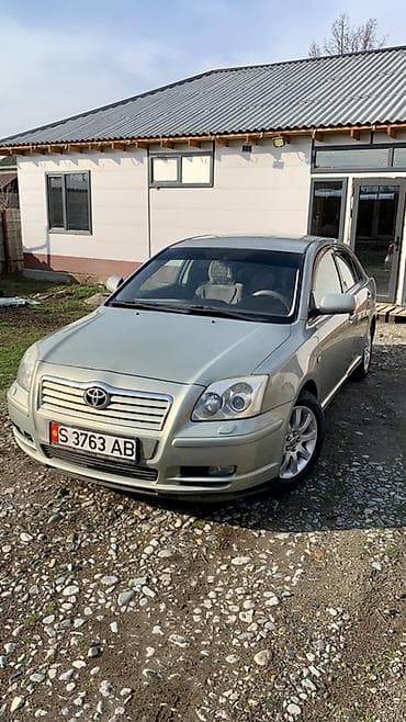 Toyota Avensis: 2004 г., 2.4 л, Автомат, Бензин, Хэтчбэк