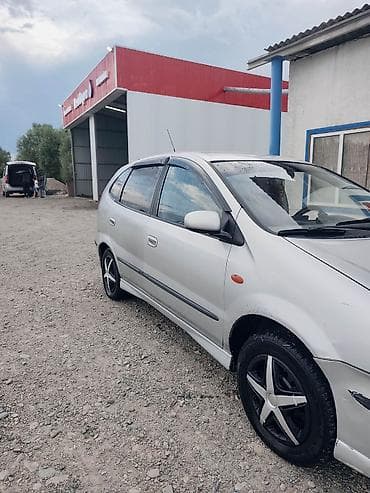 Nissan Almera Tino: 2000 г. at lalafo.kg Nissan Almera Tino: 2000 г.