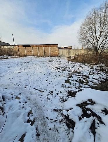 Дома: Продается участок с двумя домами 1 недостроенный. Площадь участка: 8 — 6