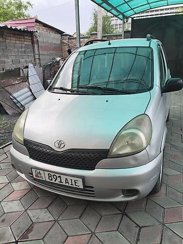 toyota sera: Toyota Yaris Verso: 2002 г., 1.5 л, Механика, Бензин, Хэтчбэк — 1