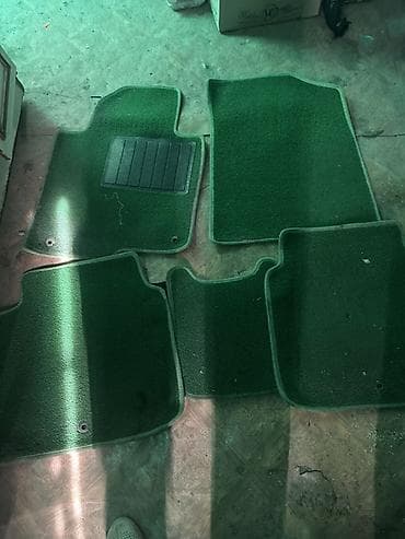 резиновый х**: Комплект автомобильных ковриков из текстильного ворса, цвет зелёный — 2