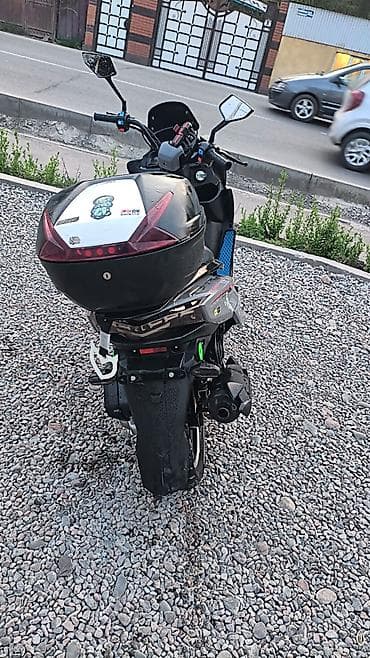 мото скутера: Тип скутера 150 куб. см, Бензин — 3