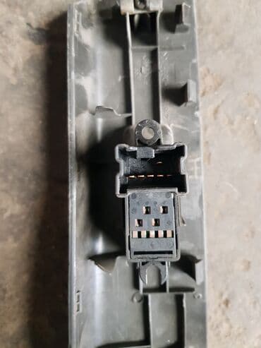 коммутатор ниссан: Nissan X Terra кнопка стеклоподьемника, Ниссан Икстерра 2005 по 2014 — 2