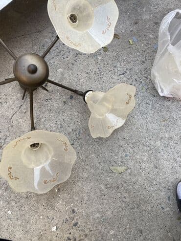 продажа люстра: Люстры и потолочные светильники (набор) По 500-600 сом Описание: - — 5