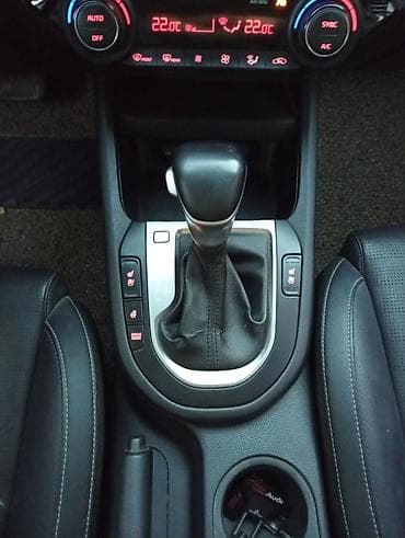 lc 300: Kia K3: 2019 г., Седан — 8