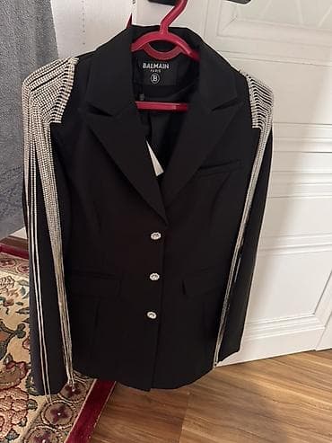 pari: Жакет Balmain Paris. - Цвет: черный. - Фасон: приталенный однобортный — 1