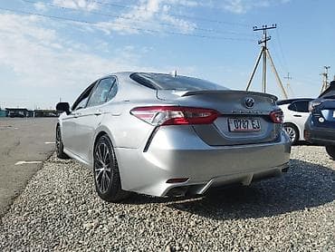 chevrolet taho: Toyota Camry: 2020 г., 2.5 л, Автомат, Гибрид, Седан — 2