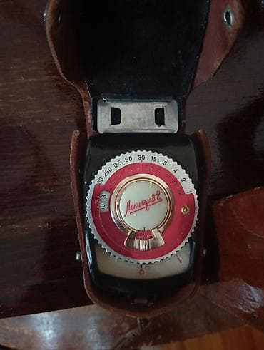 подставка для светов: Зеркальный пленочный фотоаппарат Зенит с аксессуарами в прекрасном — 6