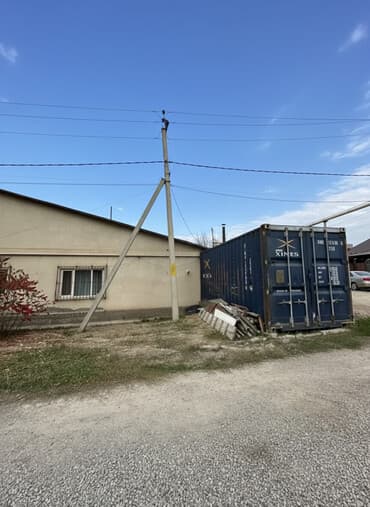 продам дом без посредников: Полдома, 54 м², 3 комнаты, Агентство недвижимости, Косметический ремонт — 1