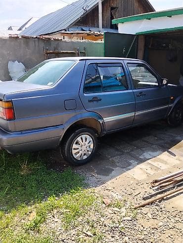 бампер на джетту: Volkswagen Jetta: 1992 г., Седан — 2