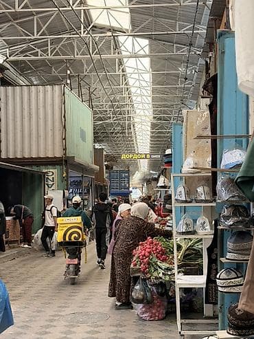 магазин национальной одежды: Продается контейнер пр 18Леп 
Самый ходовой ряд
Имеется второй этаж — 3