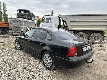 Унаа сатуу: Volkswagen Passat: 1997 г., 1.8 л, Кол менен иштөөчү, Бензин, Седан — 10