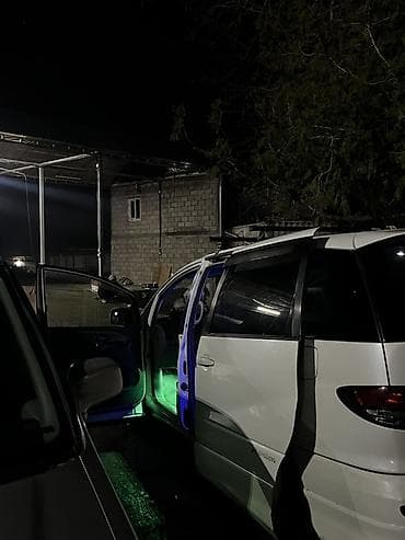 Toyota Estima: 2004 г., Автомат, Бензин, Минивэн — 2