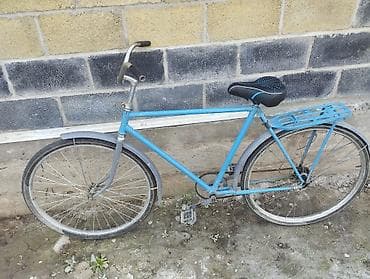 велик сунами: Городской велосипед с классической стальной рамой и багажником — 1