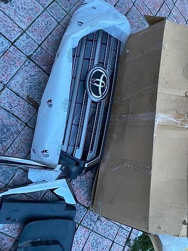 4runner trd: Решетка радиатора Toyota 2018 г., Б/у, Оригинал — 1