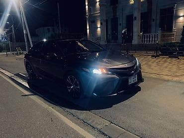 Toyota Camry: 2020 г., 2.5 л, Автомат, Бензин, Седан