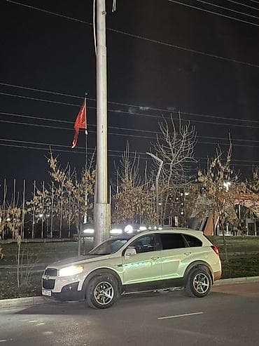 shevrolet captiva: Chevrolet Captiva: 2011 г., 2.4 л, Автомат, Дизель, Кроссовер — 4