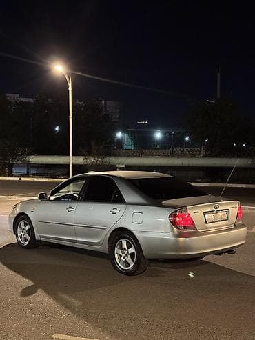 Унаа сатуу: Toyota Camry: 2004 г., Седан — 4