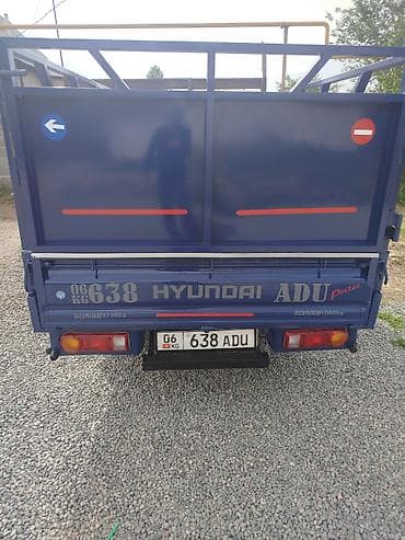 Унаа сатуу: Hyundai Porter: 2003 г., 2.6 л, Кол менен иштөөчү, Дизель — 10
