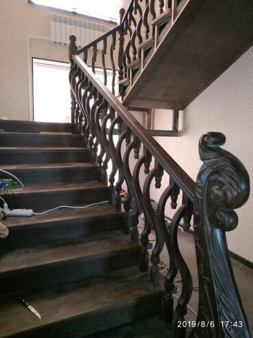 купить компьютерный стол в бишкеке: Делаем на заказ лестницы деревянные, двери деревянные, тапчан — 7