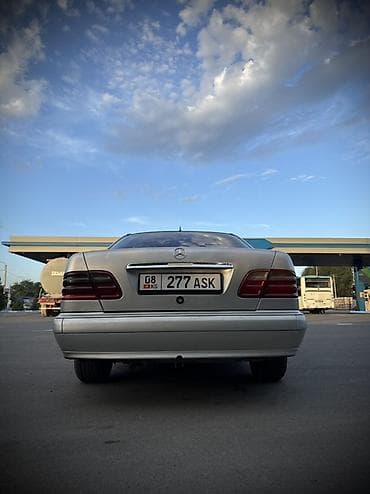 зеркало большие: Mercedes-Benz E-Class: 2001 г., 2.2 л, Механика, Дизель, Седан — 10
