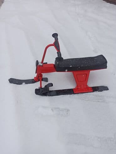 Легендарный советский снегокат "Чук и Гек" в идеальном состоянии, все