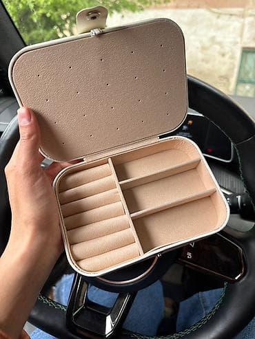 коробка для украшений: Компактная шкатулка‑органайзер для украшений — 2