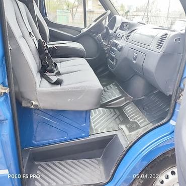 mini jack: Легкий грузовик, Mercedes-Benz, 3 т — 8