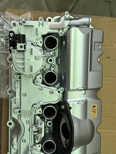 Клапаны, клапанные крышки: Клапанная крышка BMW — 4