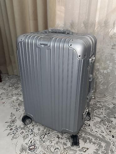 Продается чемодан новый Размер М (средний) 24 дюйма (≈ 64 × 42.6 × 26 at lalafo.kg Продается чемодан новый Размер М (средний) 24 дюйма (≈ 64 × 42.6 × 26