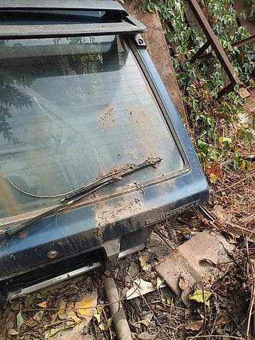 second caddy hdd: Крышки багажника и задние двери для японских автомобилей (оригинал — 2