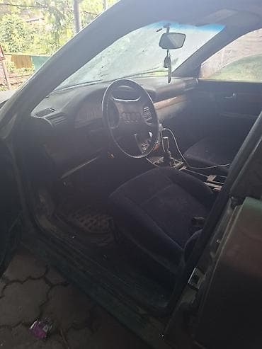 Audi 100: 1991 г., 2.3 л, Кол менен иштөөчү, Бензин, Седан — 2