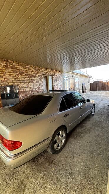 Mercedes-Benz E-Class: 1996 г., 2.3 л, Автомат, Бензин, Седан — 8