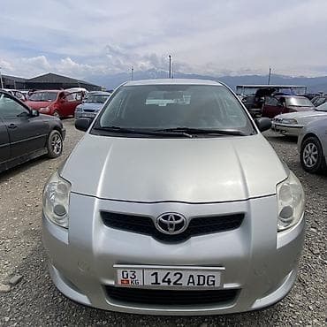 с4 2: Toyota Auris: 2008 г., 1.6 л, Механика, Газ, Хэтчбэк — 3
