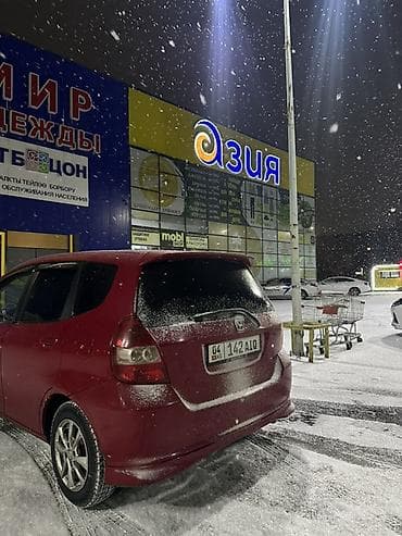 Продажа авто: Honda Jazz: 2005 г., Бензин, Хэтчбэк — 2