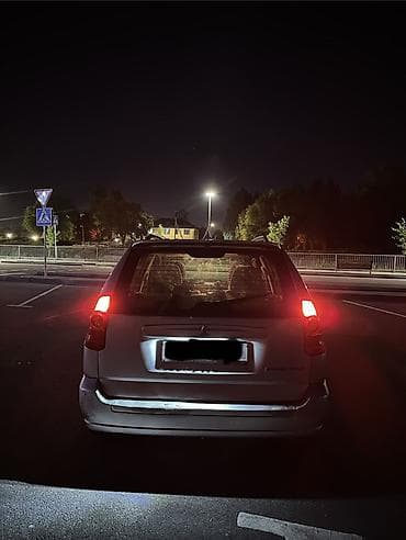 митсубиси спейс ранер: Mitsubishi Space Star: 2003 г., Универсал — 5