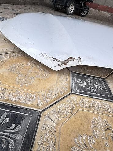 белый jaguar: Капот Hyundai — 3