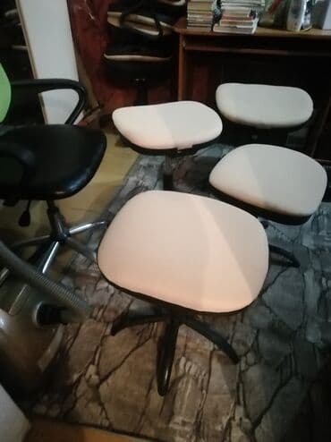 бу компьютерный стол: Стул крутящийся — 1